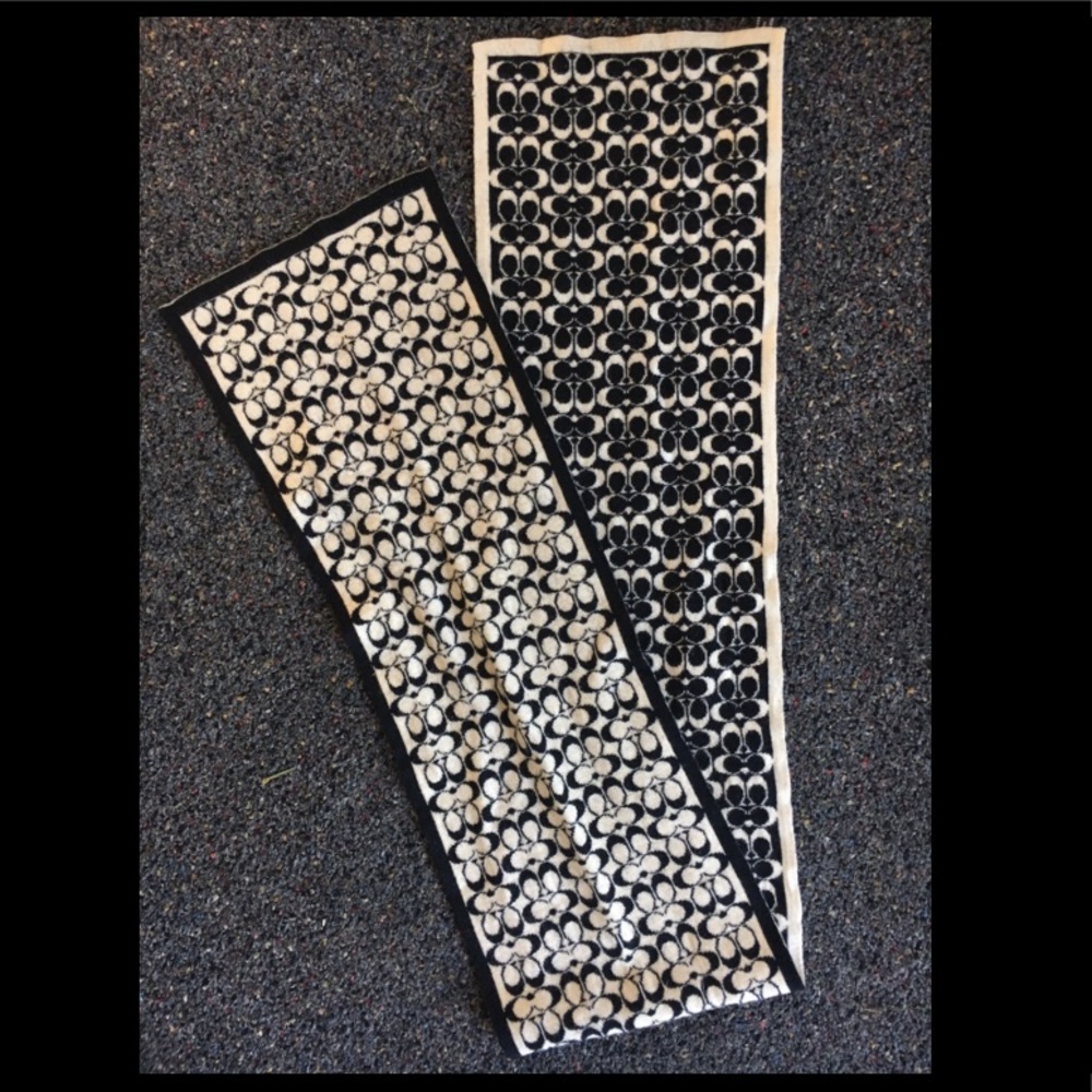 Coach Reversible Scarf 🧣